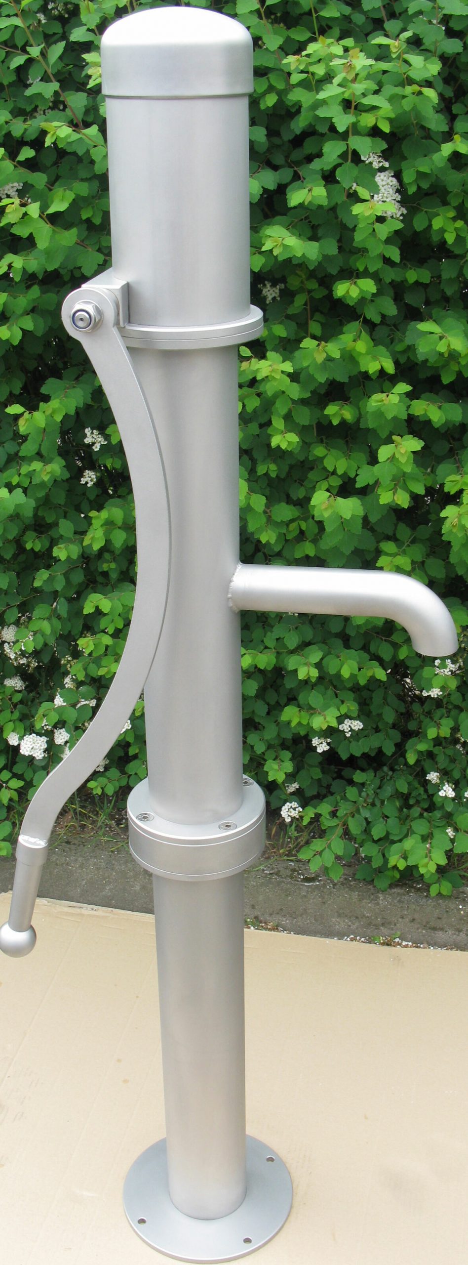 Wasserpumpe / Hand – Schwengel – Pumpe – Direktanschluss – Hubfreigabe –  Draußenraum
